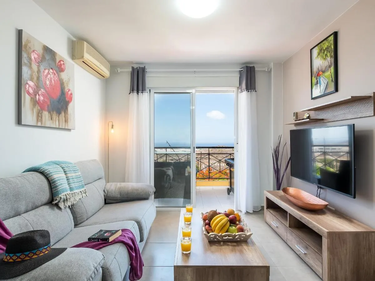 2M Parque La Reina Elegant View Appartement Arona  Spanje