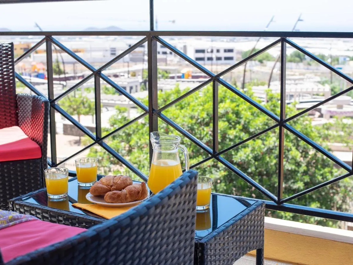 2M Parque La Reina Elegant View Apartman Arona 0*,
