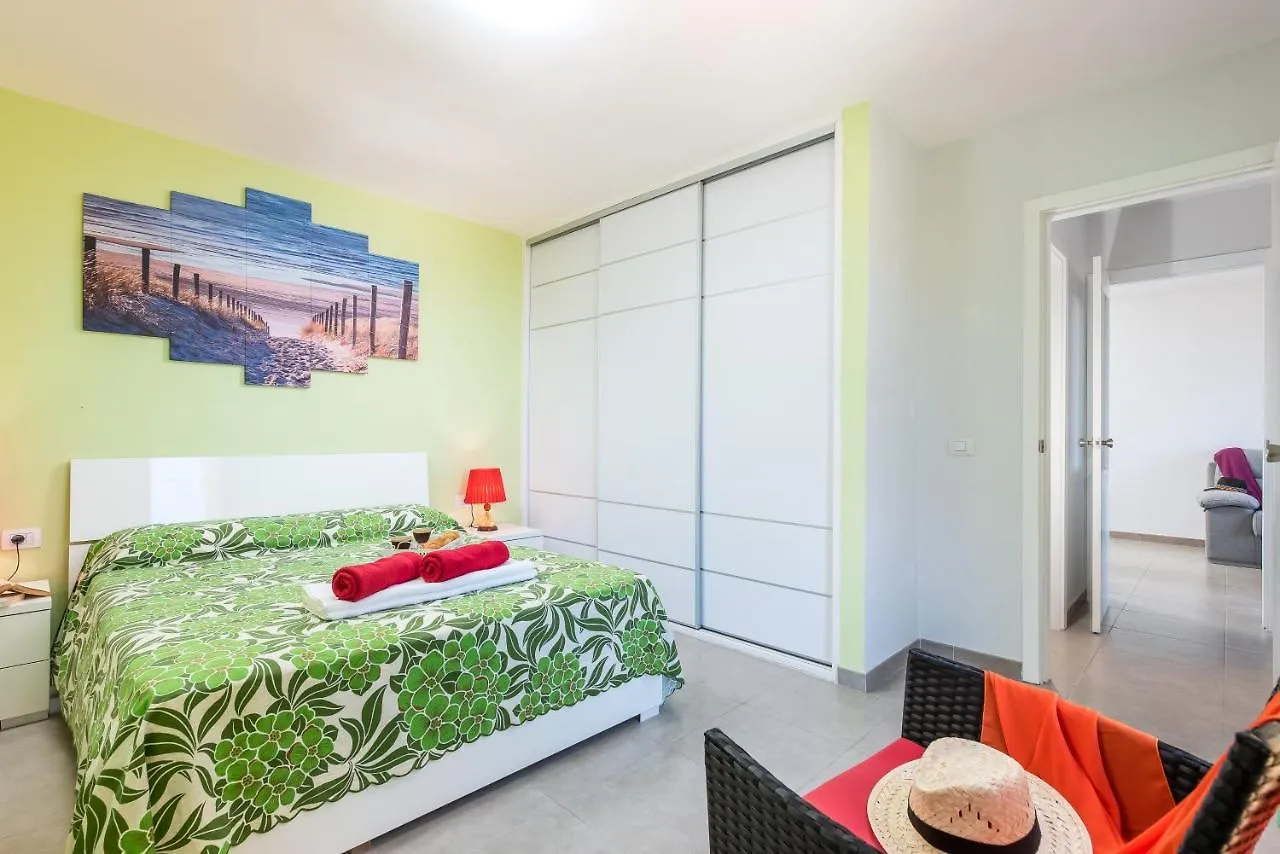 2M Parque La Reina Elegant View Apartman Arona 0*,